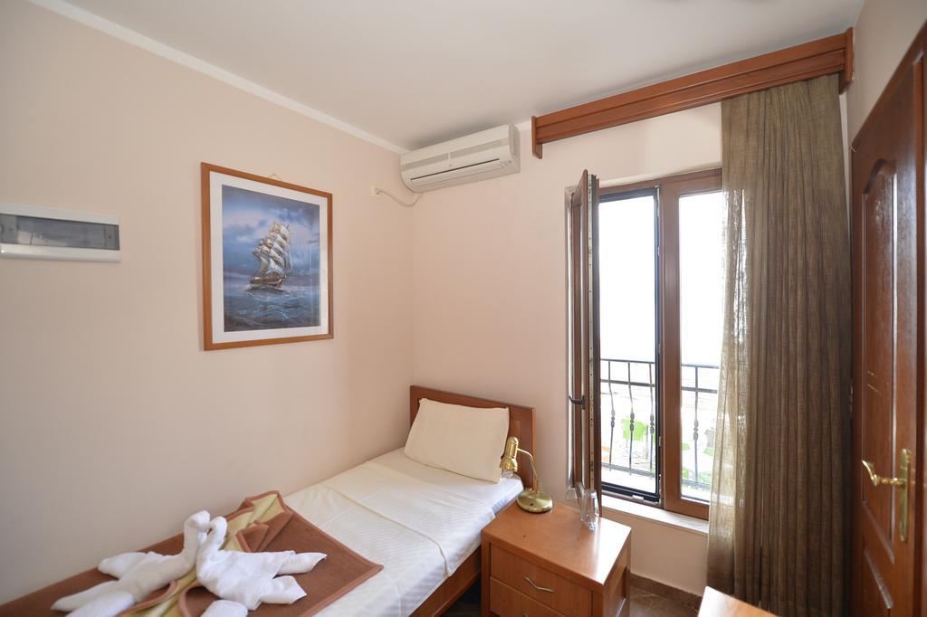 Hotel Anderba คราซิชิ ภายนอก รูปภาพ