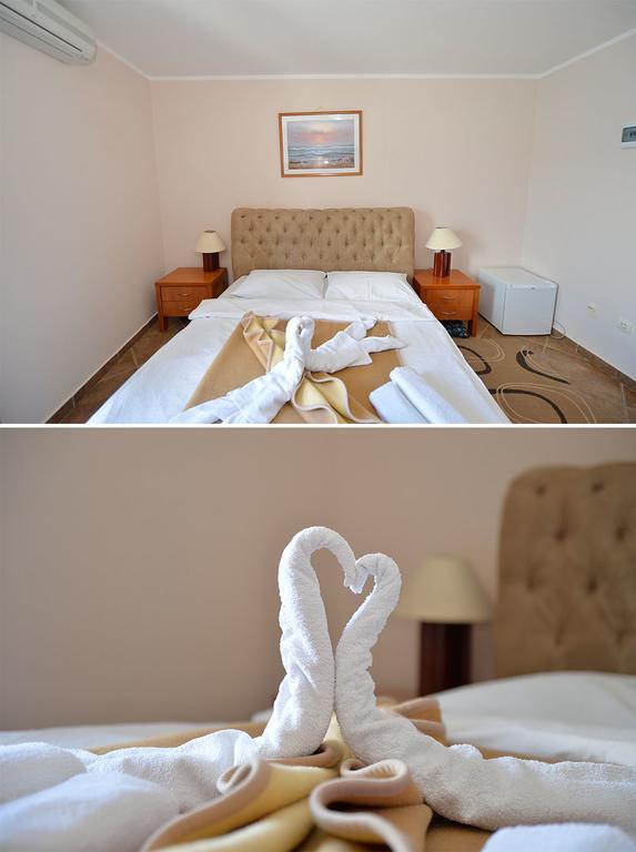 Hotel Anderba คราซิชิ ภายนอก รูปภาพ